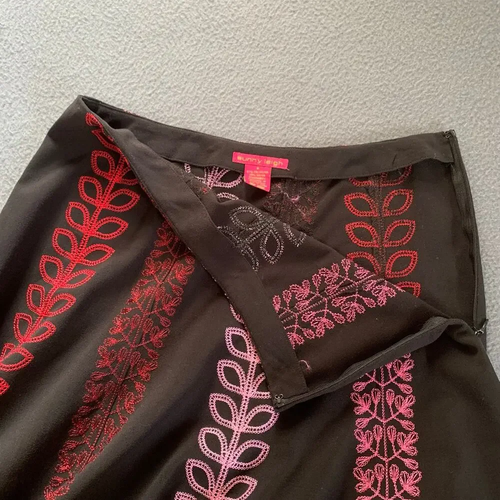Sunny Leigh Embroidered Midi Skirt Black w/ Red and Pink Size 4 Folk Art Boho